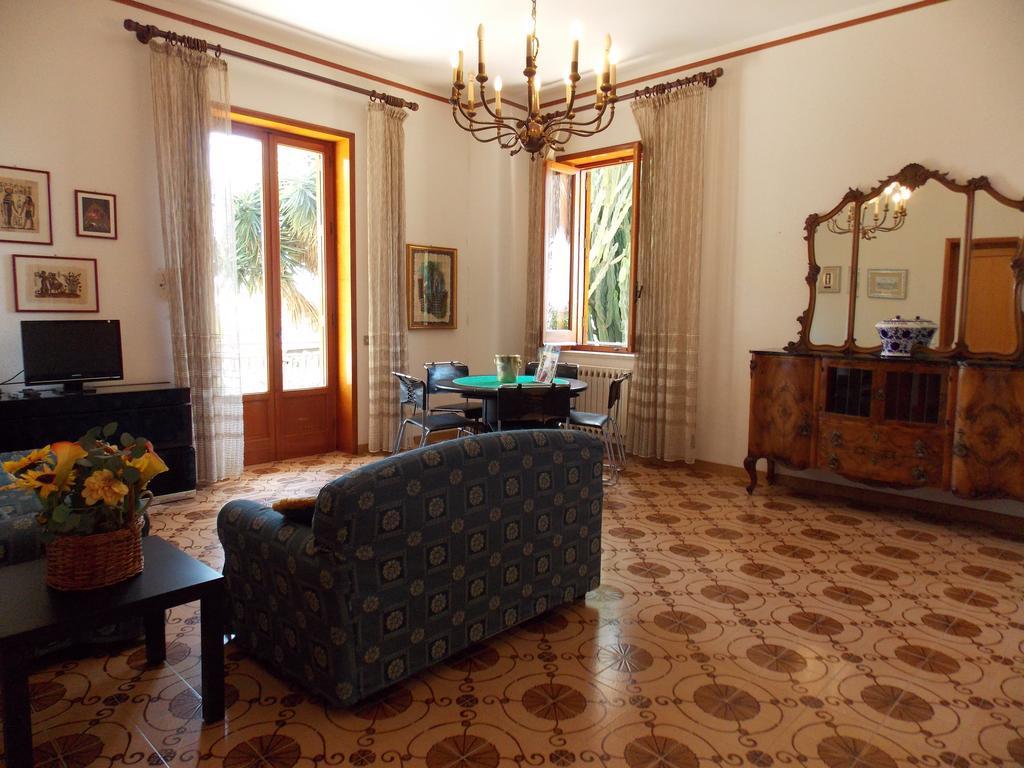Holiday Home Mediterraneo 마르살라 객실 사진